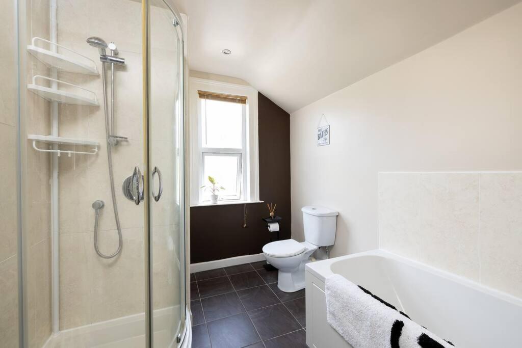 Pure B - Welcoming Bath City 3 Bed House Free Parking & Wifi Esterno foto
